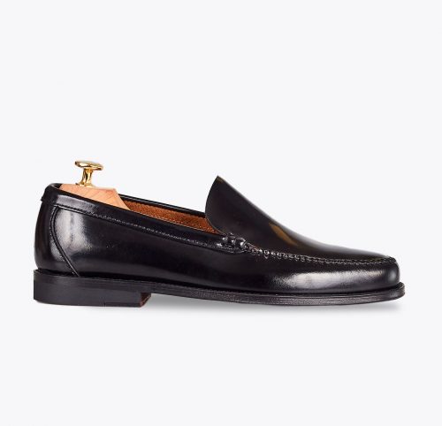 Zapato castellano liso negro hecho a mano en mandalashoes, Santanyí Mallorca. Hand made shoes. Nach Mass Schuhe